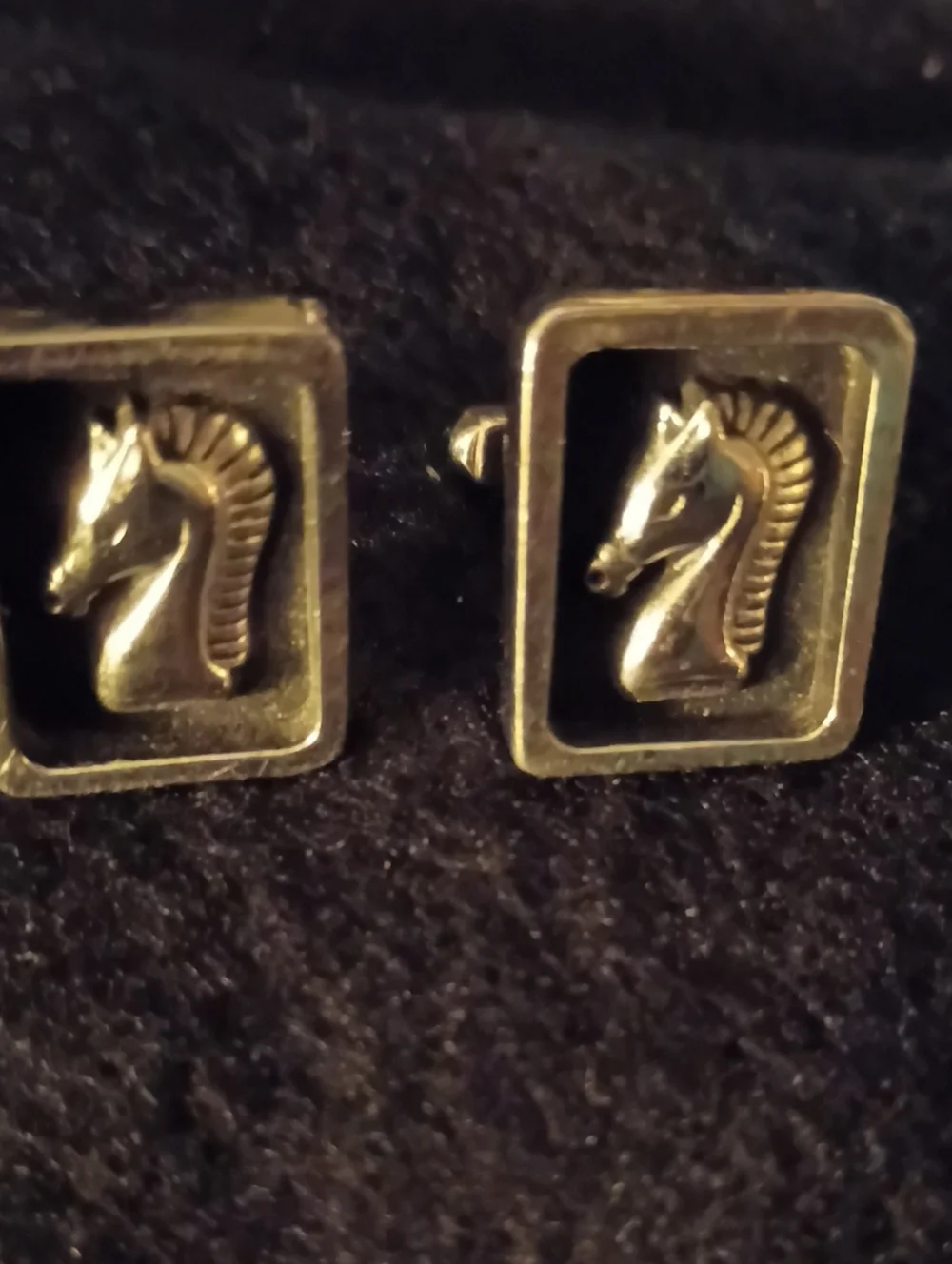 Silver  Horse Head Cufflinks for Men - Classic Silver-Tone Accessory